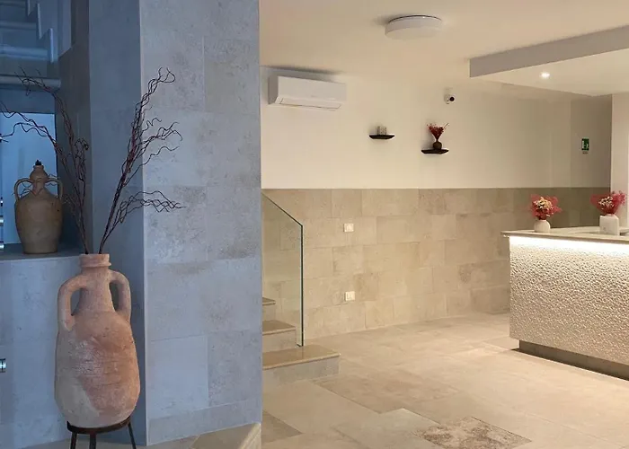 Punta San Francesco Hotel 3*