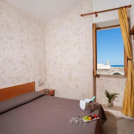 酒店 Punta San Francesco 3*