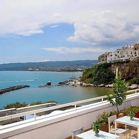 Punta San Francesco 3* 비에스테