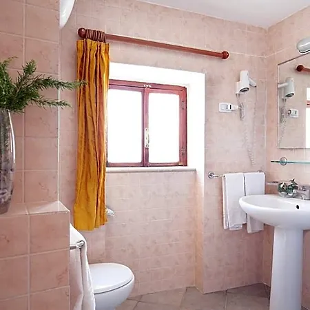 호텔 Punta San Francesco 3*