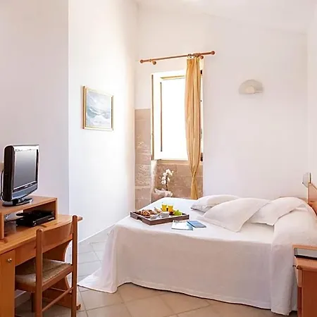 호텔 Punta San Francesco 3*
