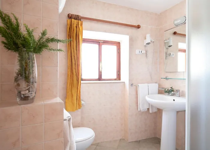 Hotell Punta San Francesco 3*